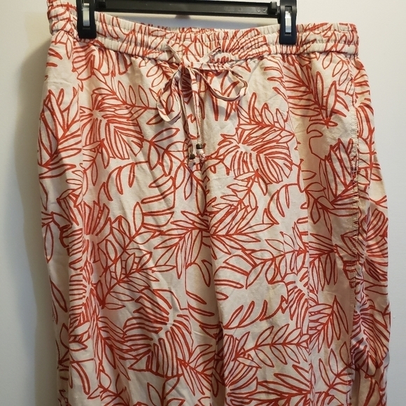 Lane Bryant Pull On Linen Blend Pants Cream Red Palm Leaf Print Womens 14/16 - Picture 3 of 12